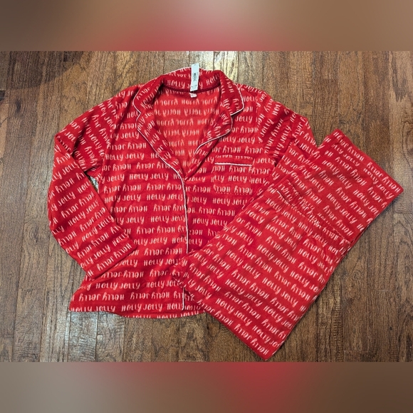 Joe Fresh Pyjama Set Woman's XXL- Fleece Red Christmas Holy Jolly Pyjamas NWT - Picture 7 of 8